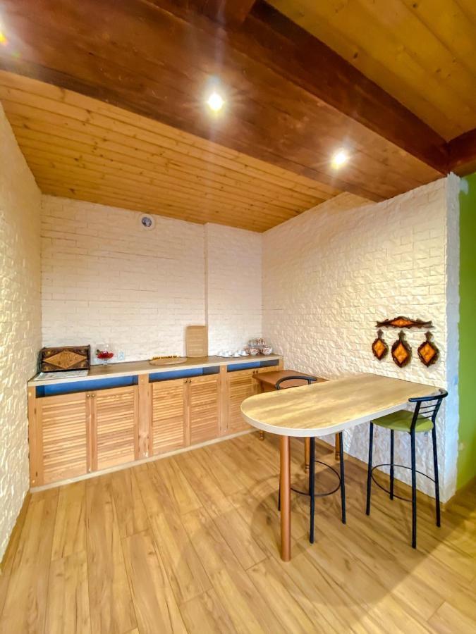 Domashnya Saduba Hotel Moekatsjeve Buitenkant foto